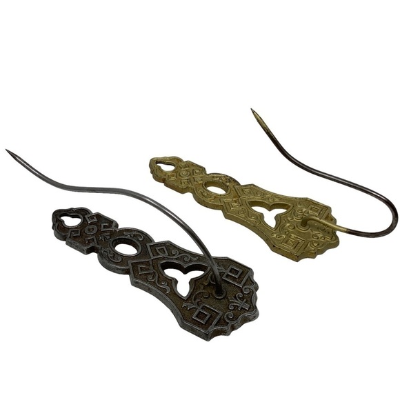 Eastlake Victorian Wall Mount Receipt Hook - Picture 3 of 4